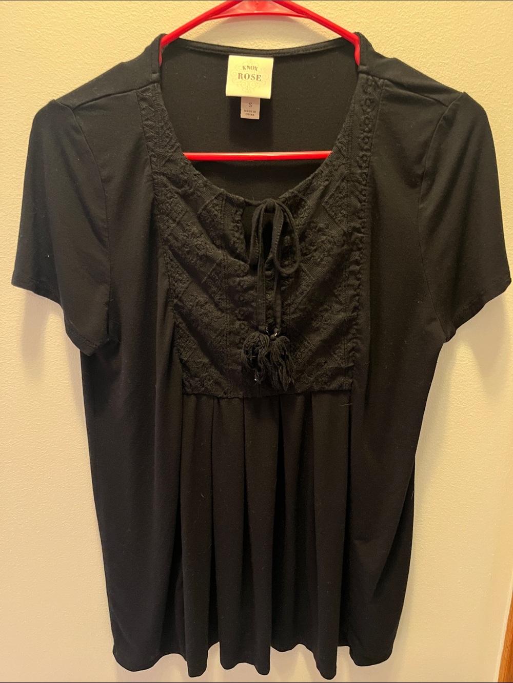 Knox Rose Black Lace-Front Short Sleeve Top with Tassel Tie